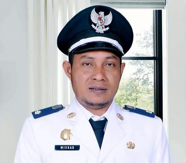 Bapak Miskad, Kuwu Desa Bangodua
